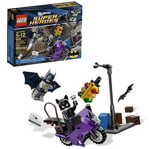 LEGO DC Universe 6858 Catwoman Catcycle City Chase